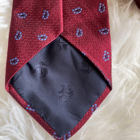 ✅ Brooks Brothers Red Luxury Tie - Picture 4 of 6